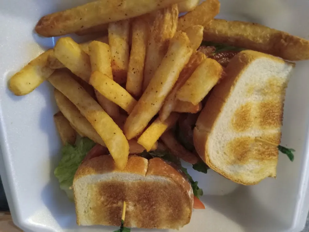blt Sandwich with Frys