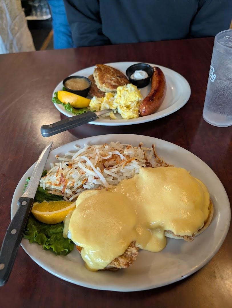 Matt's Grill & Lodge